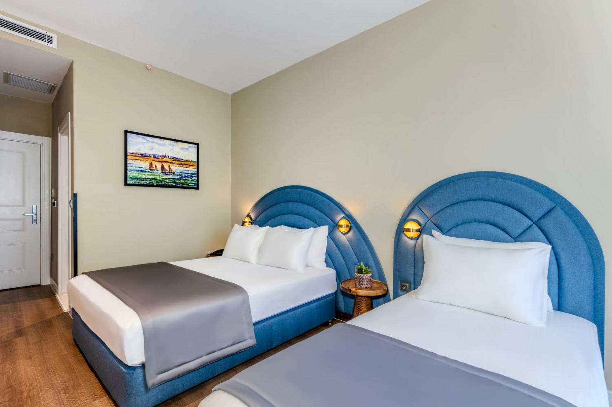 Hotel Nenessa Airport 4*
